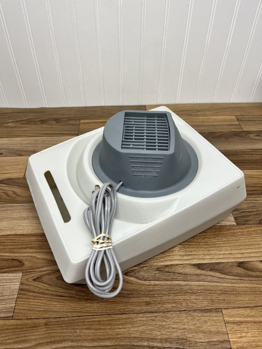 Kaz DynaMist 370F Cool Moisture Humidifier With DynaFilter Air-Cleaning System - Picture 5 of 9
